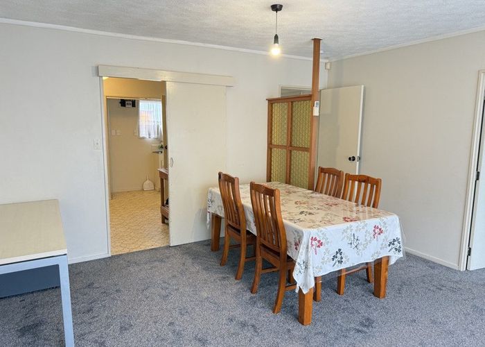  at 2/25 Overton Road, Papatoetoe, Manukau City, Auckland