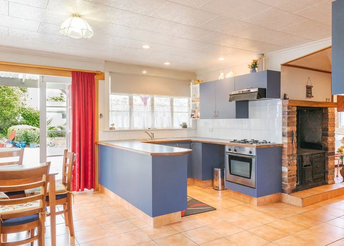  at 72 Mcgill Street, Waimangaroa
