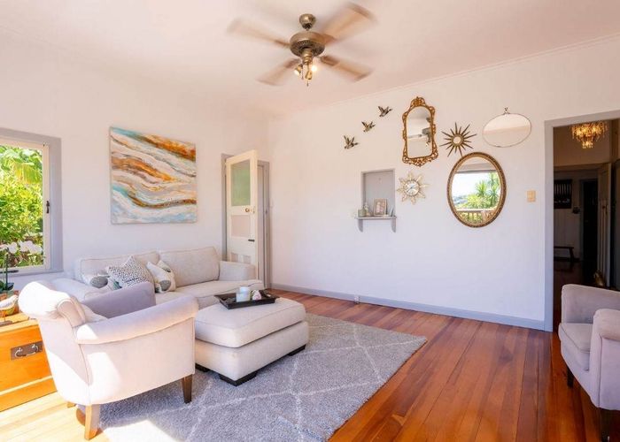  at 15 Kowhai Road, Mairangi Bay, North Shore City, Auckland