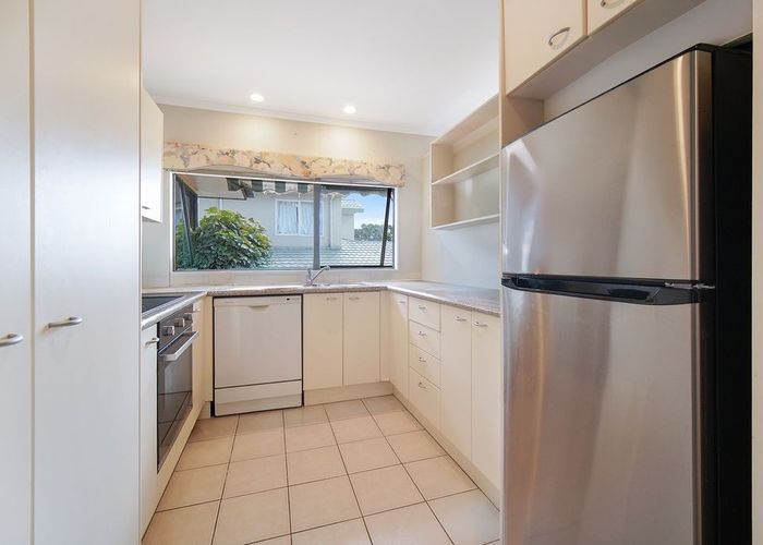  at 12A Beatrice Ave, Hillcrest, North Shore City, Auckland