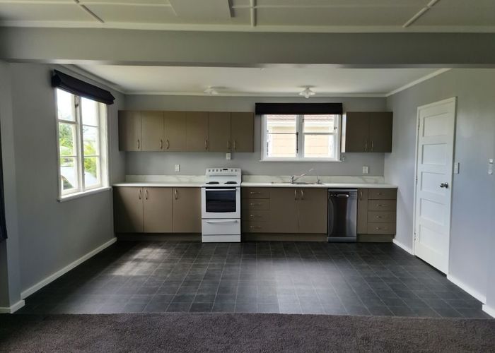  at 8 Johnson, Bulls, Rangitikei, Manawatu / Whanganui