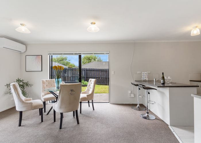  at 77 Mountain Road, Mangere Bridge, Auckland