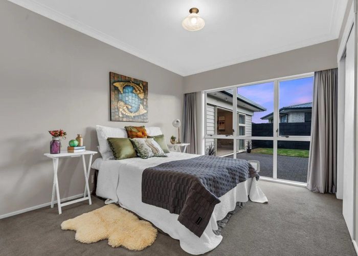  at 6 Lakeside Drive, Pahurehure, Papakura, Auckland