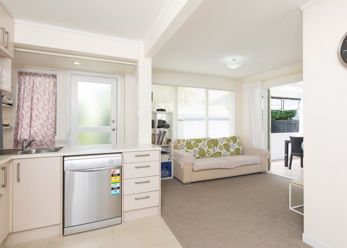  at 1/14 Poronui Street, Mount Eden, Auckland
