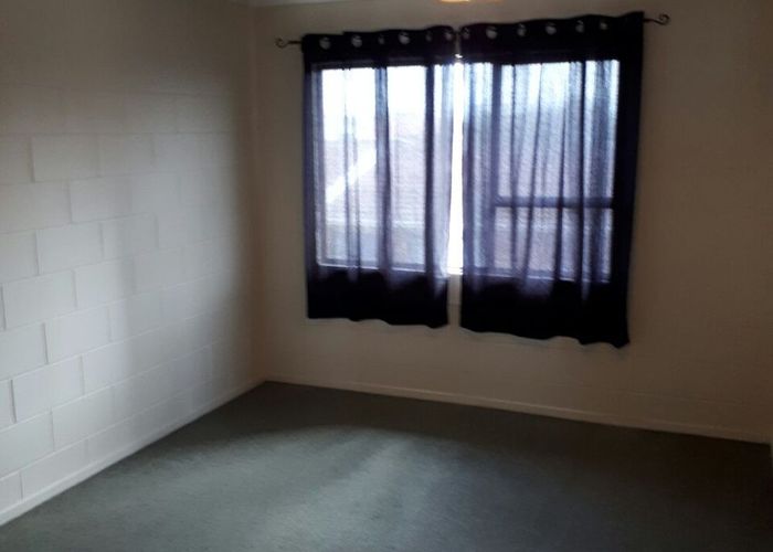  at 4/75 Wintere Road, Papatoetoe, Auckland