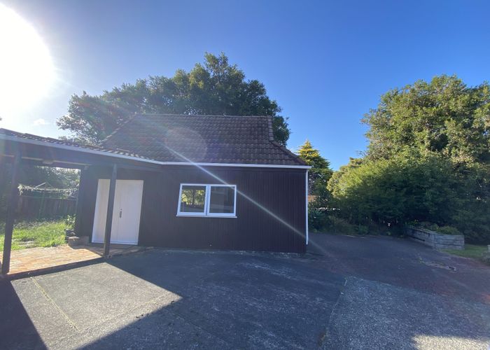  at 1/10 Anakiwa Place, Milford, North Shore City, Auckland