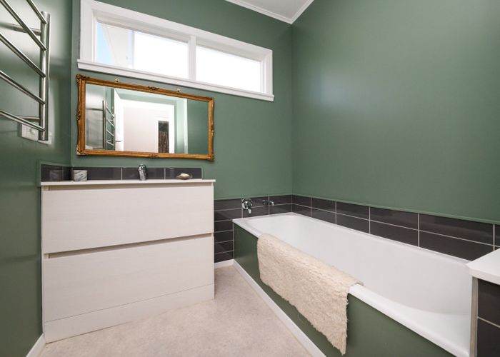  at 33 Sheffield Street, Awapuni, Palmerston North