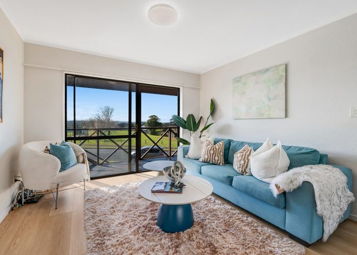  at 24 Bronzewing Terrace, Unsworth Heights, North Shore City, Auckland
