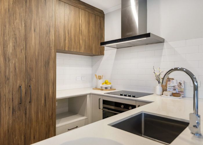  at 8/7 Parapara Place, Albany, North Shore City, Auckland