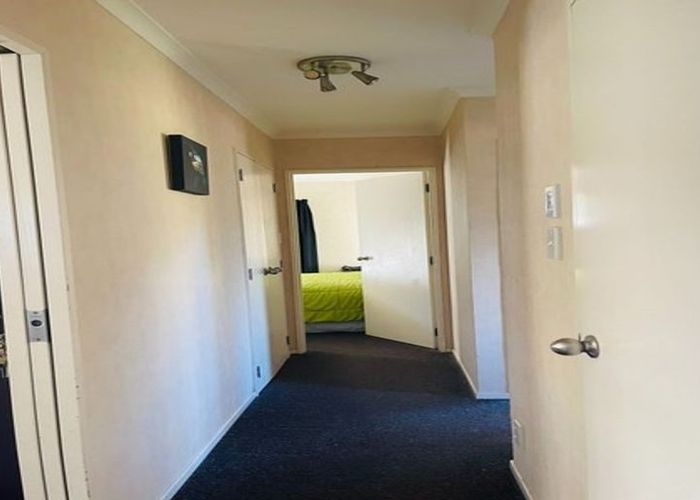  at 62 Sandwick Drive, Weymouth, Manukau City, Auckland