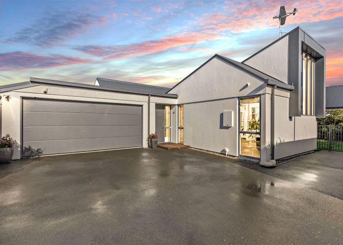  at 27 Holiday Drive, Mairehau, Christchurch