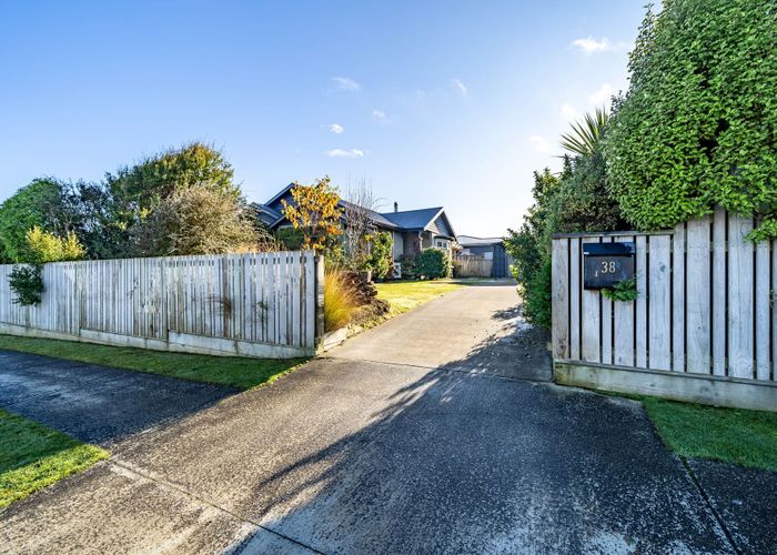 at 38 Hensley Street, Gladstone, Invercargill, Southland