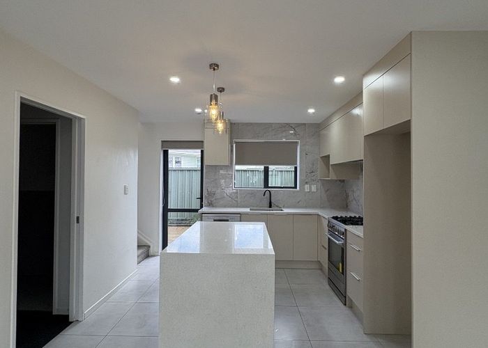  at 1/7 Tairere Crescent, Rosehill, Papakura, Auckland