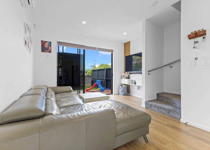  at 1/101 Botany Road, Botany Downs, Manukau City, Auckland