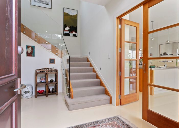  at 32 Woodside Road, Mount Eden, Auckland
