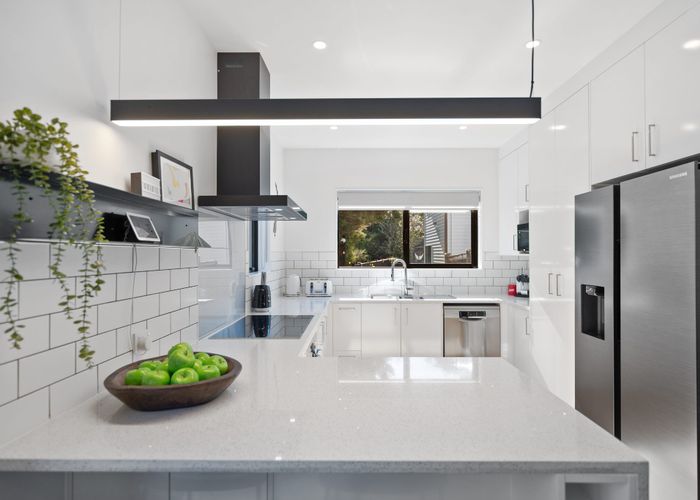  at 22 Hava Place, Green Bay, Waitakere City, Auckland