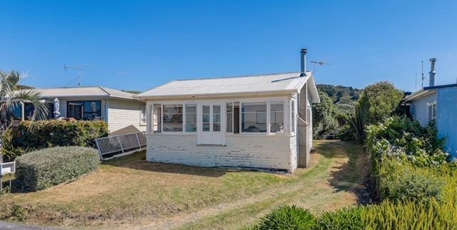  at 10 Coney Lane, Maraetai, Manukau City, Auckland