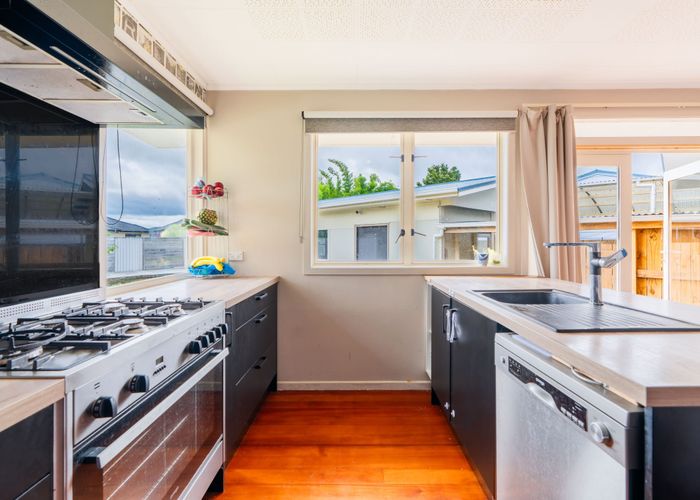  at 20 Saxbys Road, Glenview, Hamilton, Waikato