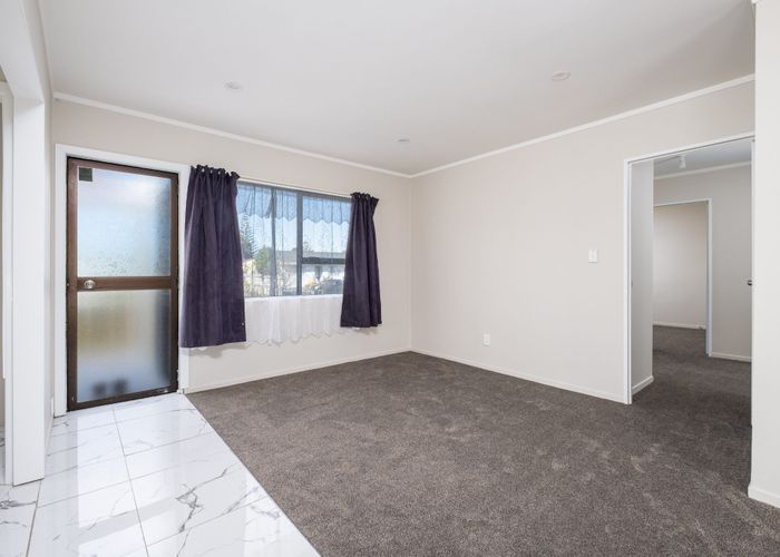  at 1/6 Hatherley Place, Clendon Park, Manukau City, Auckland