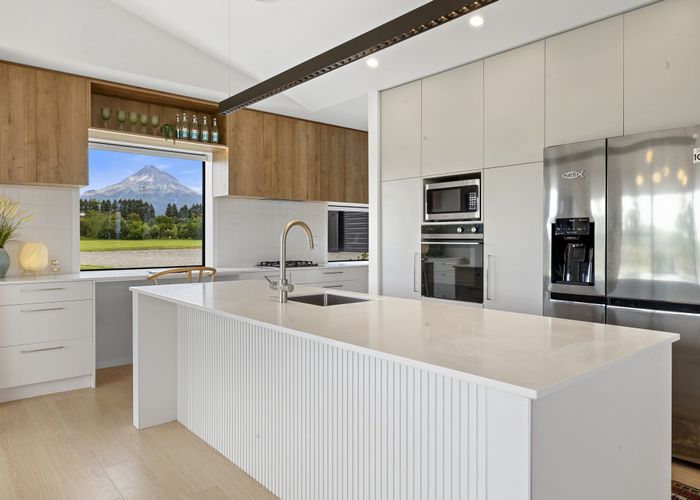  at 1506 Egmont Road, Egmont Village, New Plymouth, Taranaki