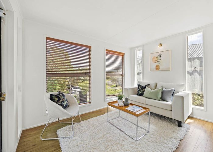  at 7 Ridgewood Crescent, Birkenhead, North Shore City, Auckland