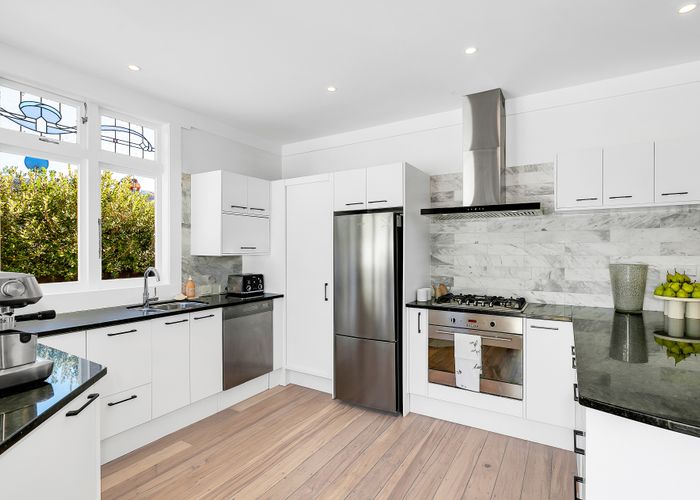  at 8/282 Point Chevalier Road, Point Chevalier, Auckland