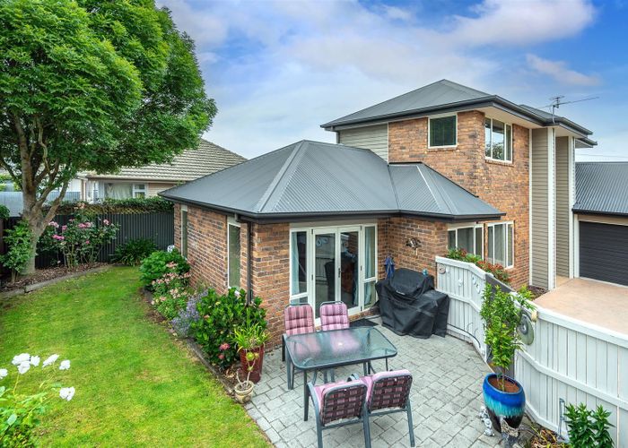  at 2 Palm Drive, Shirley, Christchurch