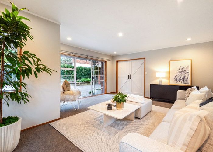  at 4/24 Stanley Avenue, Milford, Auckland