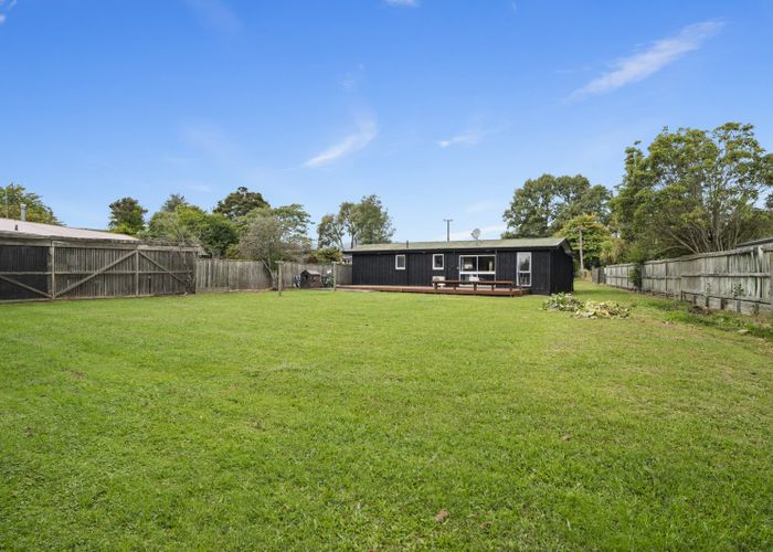  at 11 Farnworth Avenue, Holdens Bay, Rotorua