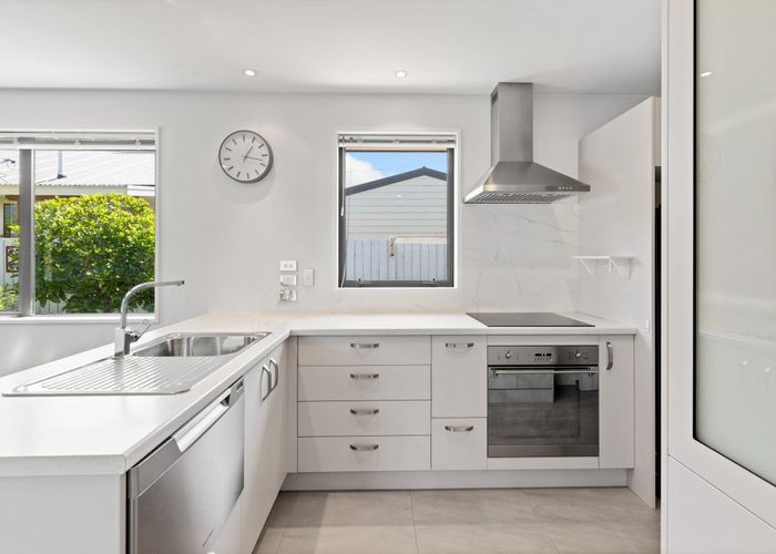  at 72B Wilsons Road South, Saint Martins, Christchurch