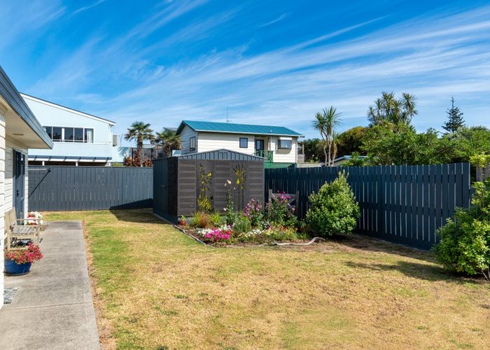  at 25 Scott Avenue, Otaki Beach, Otaki