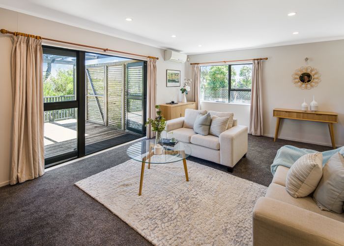  at 1 Barrie Street, Johnsonville, Wellington