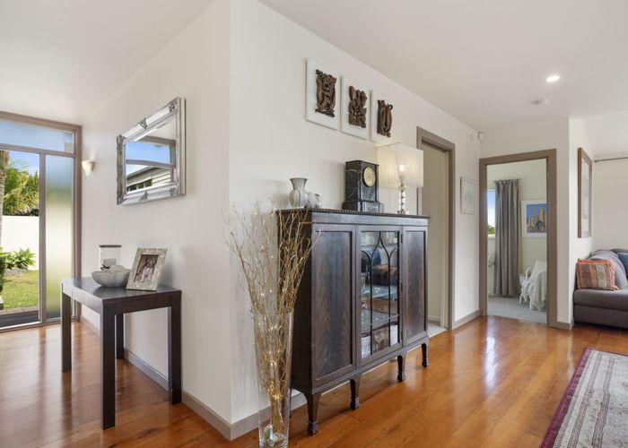  at 93 Island Bay Road, Beach Haven, North Shore City, Auckland