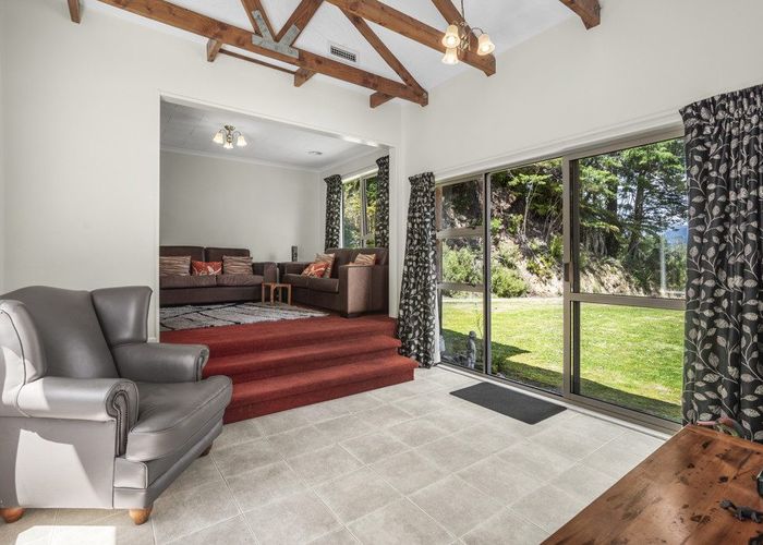  at 526 Moores Valley Road, Wainuiomata, Lower Hutt