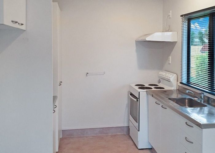  at 7B Cambridge Road, Manurewa, Manukau City, Auckland