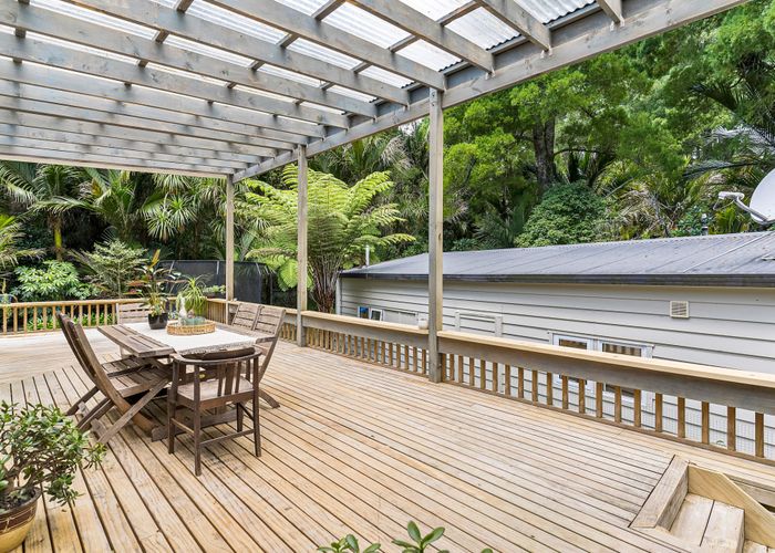  at 34 Valley Road, Titirangi, Auckland
