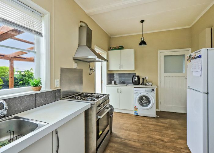  at 1103 Heretaunga Street East, Parkvale, Hastings