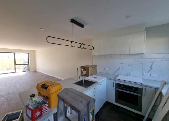  at 31/3 Farmer Crescent, Taita, Lower Hutt, Wellington