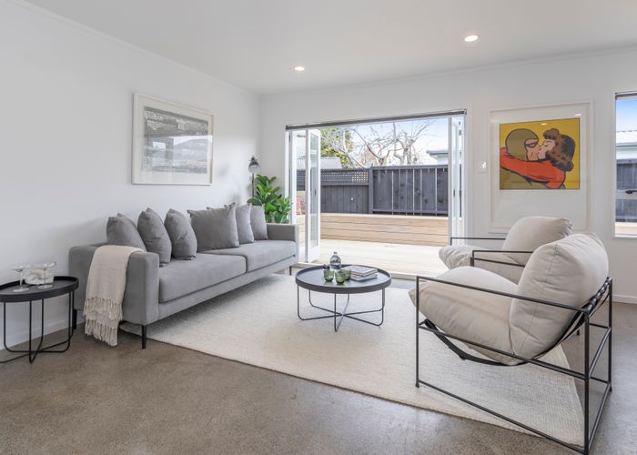  at 2/5 Kamahi Street, Mount Eden, Auckland