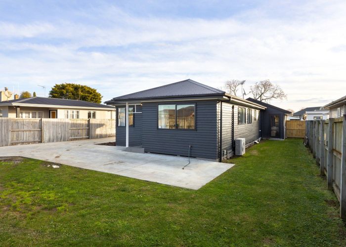  at 401A Peachgrove Road, Fairfield, Hamilton