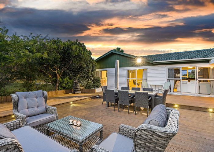  at 37 Bodi Place, Te Atatu South, Auckland
