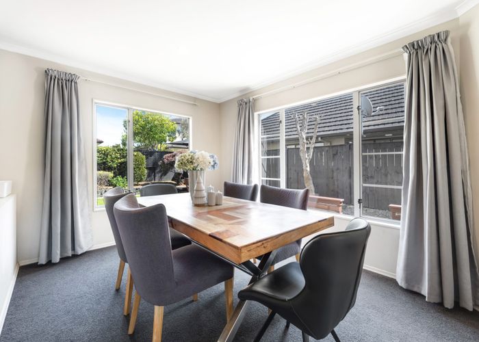  at 8 Deerfield Place, Flat Bush, Manukau City, Auckland
