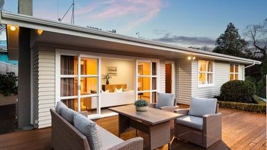  at 102 Monarch Avenue, Hillcrest, Auckland