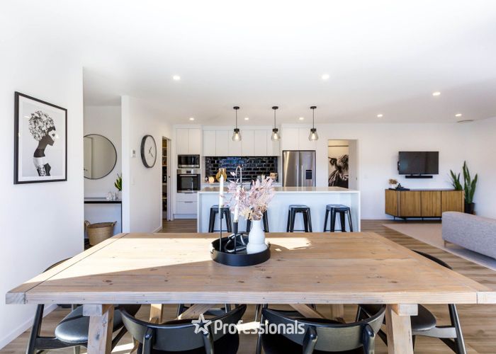 at 4 Kerrigan Crescent, Wallaceville, Upper Hutt, Wellington