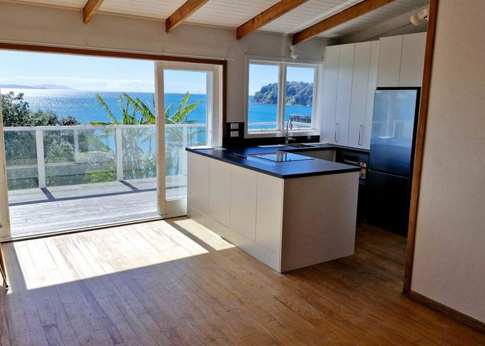  at 10 Joydon Place, Stanmore Bay, Whangaparaoa
