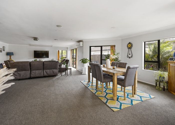  at 18 Bucksburn Place, Greenmeadows, Napier