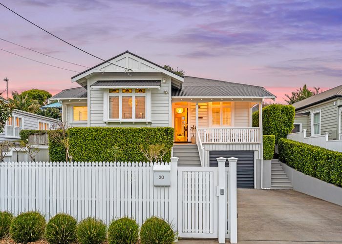  at 1/20 Richmond Avenue, Northcote Point, Auckland