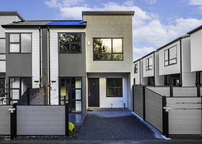  at 83-87 Cascades Road, Pakuranga Heights, Manukau City, Auckland