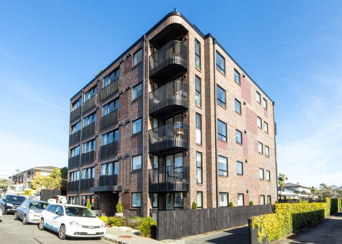  at 306/2 Finch Street, Morningside, Auckland City, Auckland