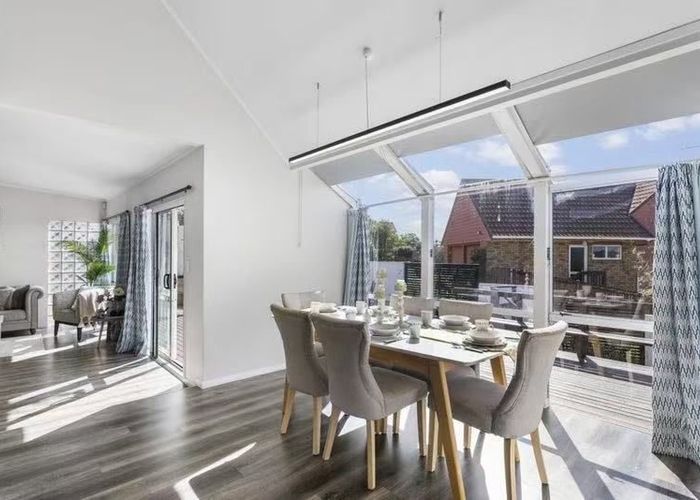  at 22 Cairnbrae Court, Northcross, Auckland